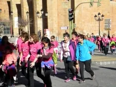 Foto 38 - Fotos: Multitudinaria Marcha contra el C&aacute;ncer en Soria