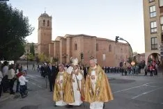 Procesión de San Saturio y traca en honor al Patrón.