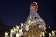 Procesión de San Saturio y traca en honor al Patrón.