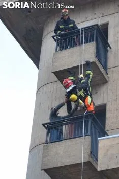 Simulacro de rescate en el parque de bomberos este viernes./SN