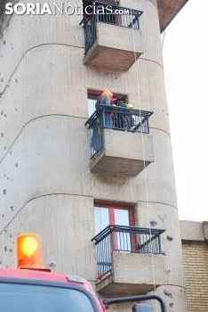 Simulacro de rescate en el parque de bomberos este viernes./SN