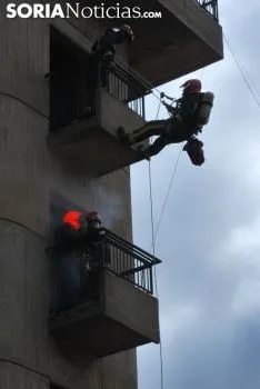 Simulacro de rescate en el parque de bomberos este viernes./SN