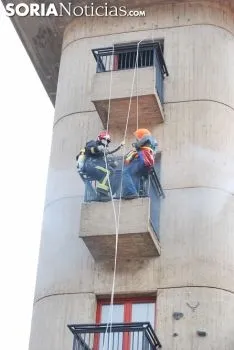 Simulacro de rescate en el parque de bomberos este viernes./SN