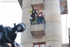Simulacro de rescate en el parque de bomberos este viernes./SN