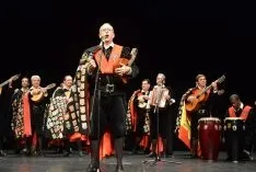 Foto 4 - La tuna de Barcelona triunfa en Soria