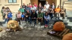 Foto 4 -  Carlos de Diego se lleva el premio a la mayor calabaza sanestebe&ntilde;a