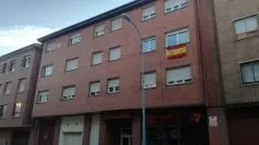 Banderas de España en las fachadas sorainas. SN