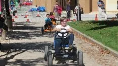 Juegos infantiles en la capital. SGC