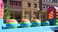 Juegos infantiles en la capital. SGC