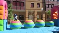 Juegos infantiles en la capital. SGC