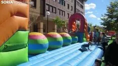 Juegos infantiles en la capital. SGC