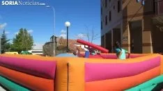 Juegos infantiles en la capital. SGC