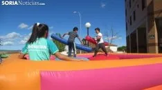 Juegos infantiles en la capital. SGC