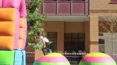 Juegos infantiles en la capital. SGC