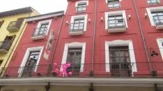 Edificios de la capital, contra el cáncer de mama.