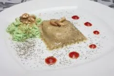 BAR RTE. 	SANTO DOMINGO II	-	Falso ravioli de los montes de Soria con aire de pesto y frutos rojos