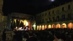 Foto 5 - Tequila llena la Plaza Mayor y divierte a la capital