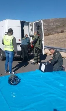 Foto 3 - Cortada la A-15 a la altura de Medinaceli por una falsa amenaza de bomba en un autob&uacute;s