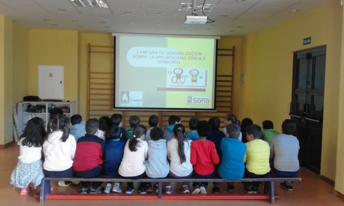Escolares en la campaña./FRATER