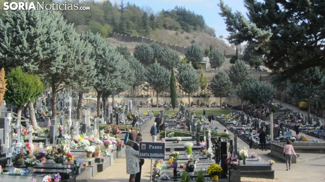 Cementerio de Soria, día de Todos los Santos. SN