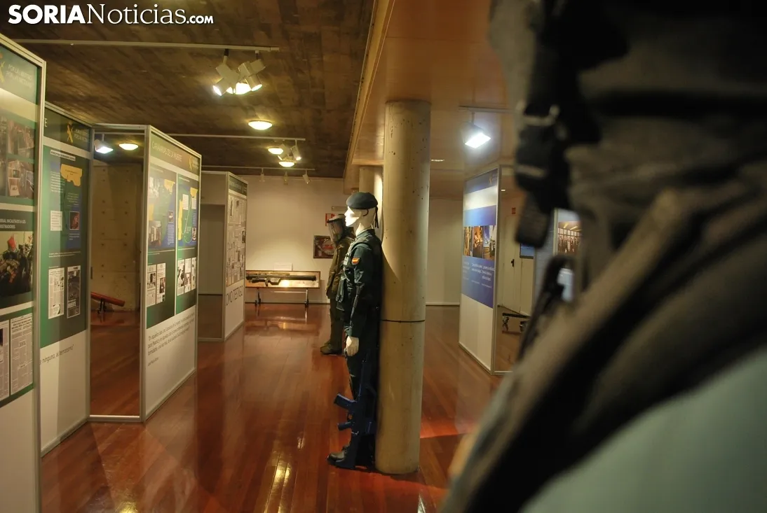 Foto 7 - Soria homenajea a las 243 v&iacute;ctimas del terrorismo de la Guardia Civil