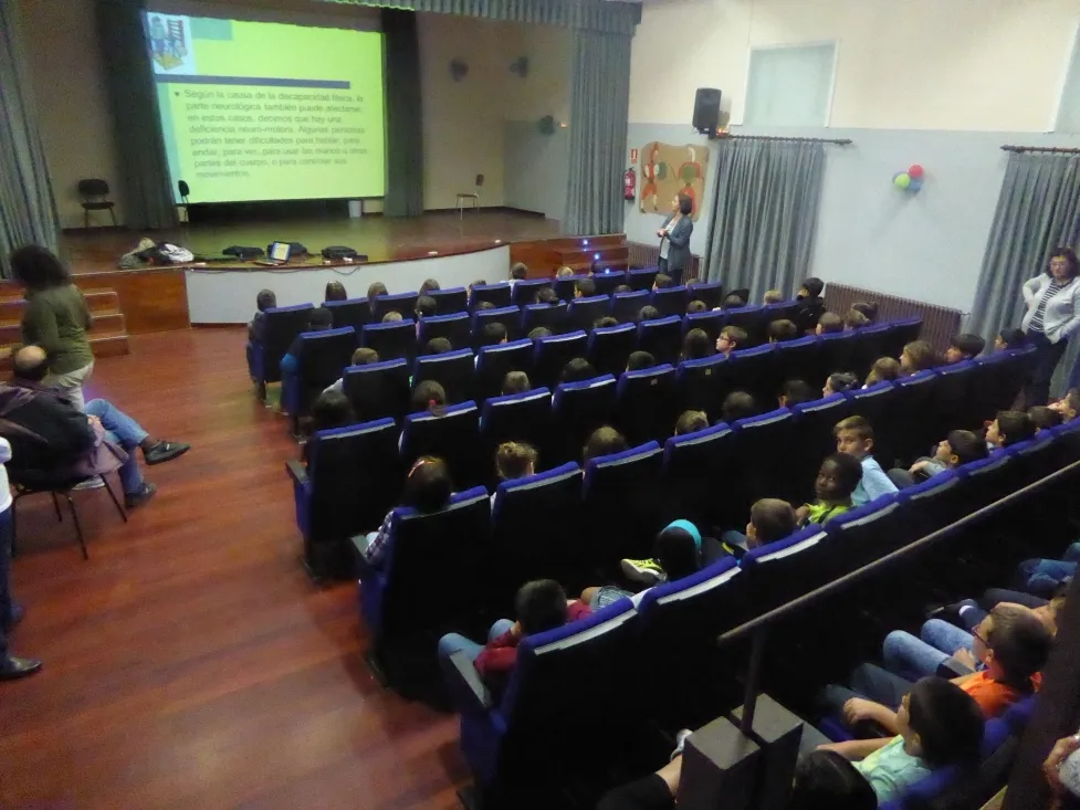 Escolares en la campaña./FRATER