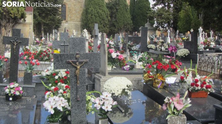 Cementerio de Soria, día de Todos los Santos. SN