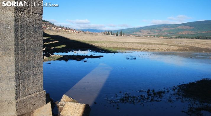 Imagen del embalse en vinuesa este domingo 26./SN