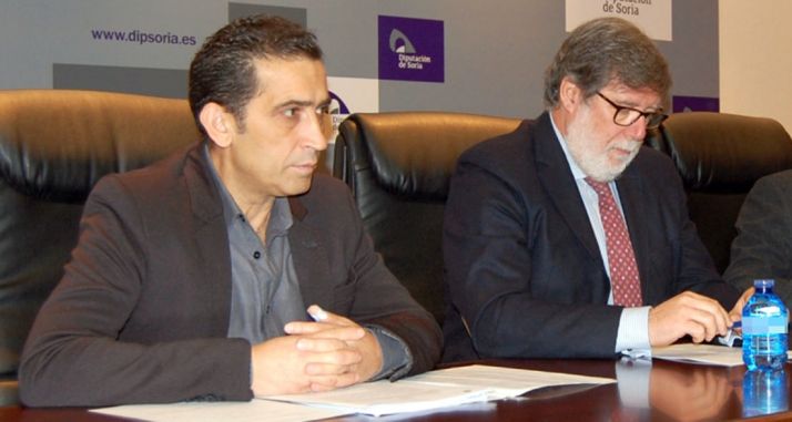 A la izquierda, Vicente Andrés (CC OO) y Santiago Aparicio (CECALE), en una imagen de archivo. 