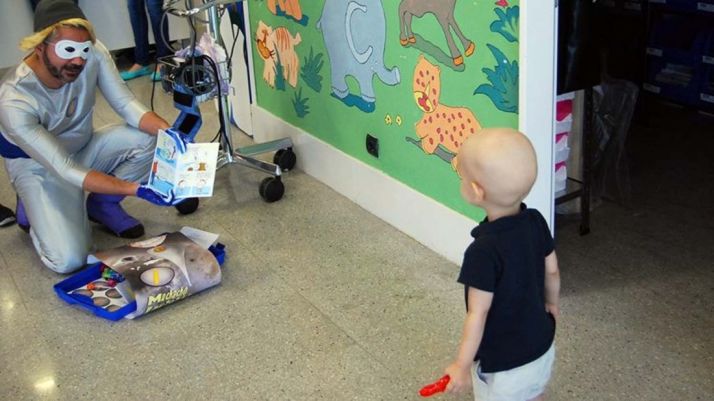 Poción de héroes para apoyar a pacientes infantiles con cáncer