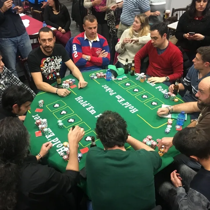 Mesa final de la V edición del Torneo de Poker de Aspace Soria.