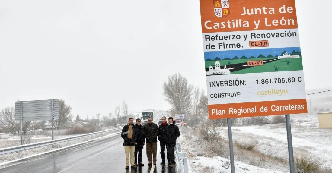 Responsables de la Junta en la carretera este viernes. /Jta.