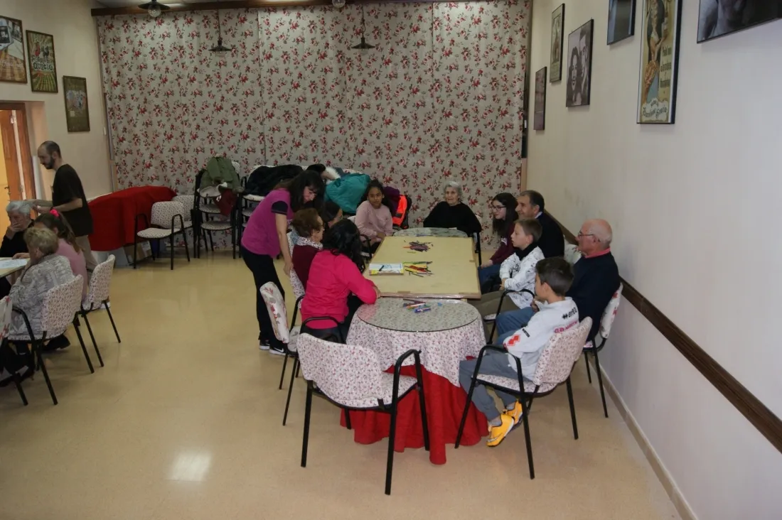Jornada de convivencia entre Las Pedrizas y el Centro de Alzheimer de Soria .