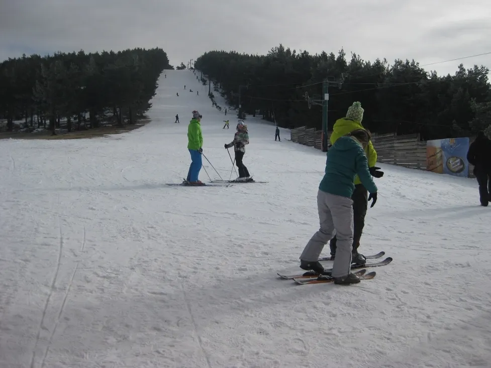 La nieve ha hecho disfrutar a grandes y pequeños