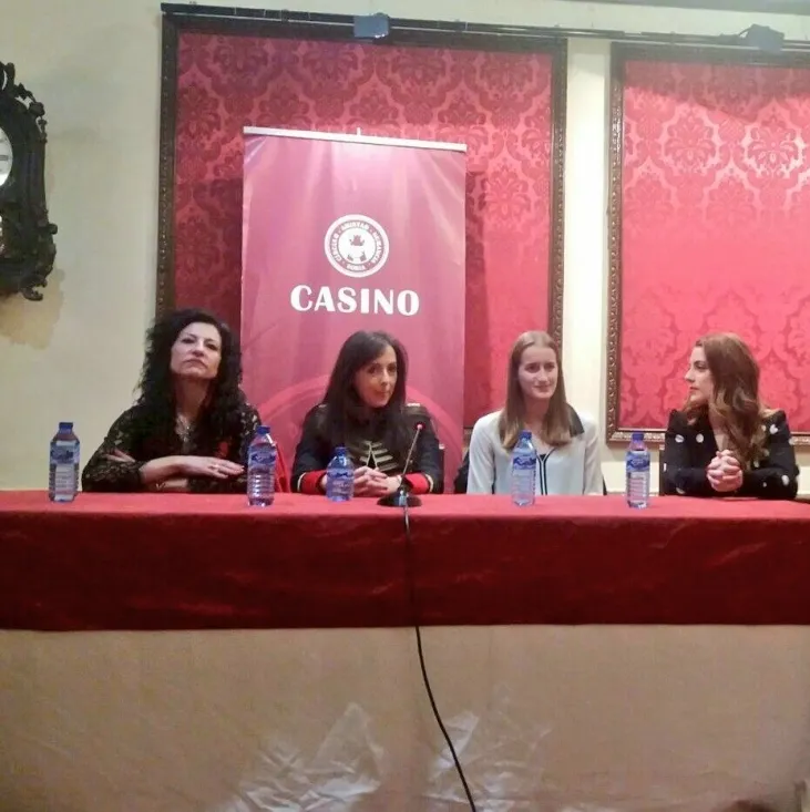 Charla-coloquio de mujeres taurinas en el Casino. 