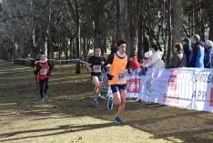 Foto 16 - Luis &Aacute;ngel Tejedor y Alicia Garijo, ganadores de la segunda prueba del circuito popular de campo a trav&eacute;s