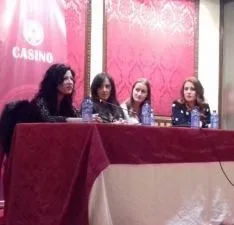 Charla-coloquio de mujeres taurinas en el Casino. 