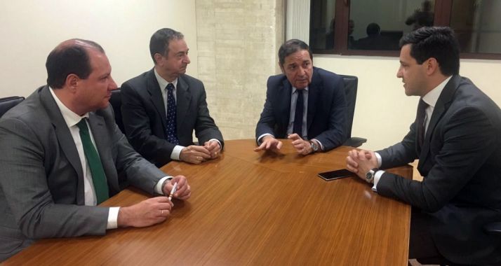 Sanidad se compromete a iniciar las obras del nuevo centro de salud en El Burgo en 2019