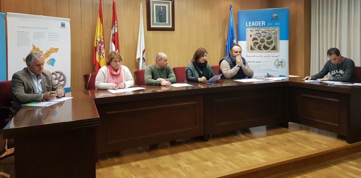 Imagen de la rúbrica de los contratos. 