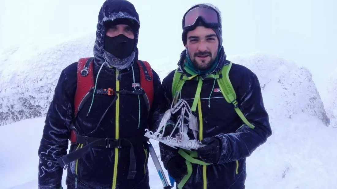 Foto 7 - Centellada y mucho hielo en el ascenso a la colocaci&oacute;n del Bel&eacute;n en Urbi&oacute;n