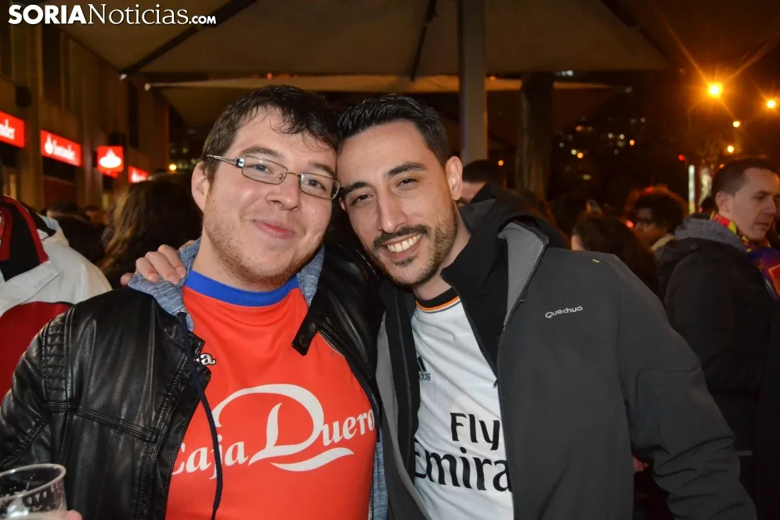 Aficionados rojillos en Madrid. SN