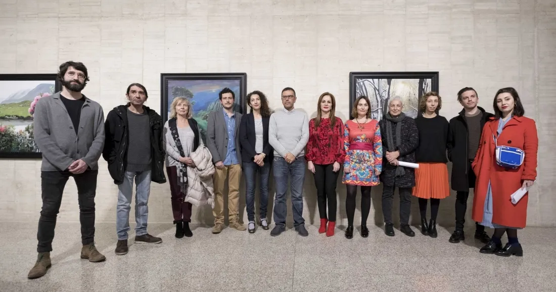 Tagore González, (1º izda.) junto a los becados esta edición. /Cortes CyL