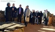 Elías Terés, (izda.), junto con los embajadores de Italia, Alemania y Portugal. /SN