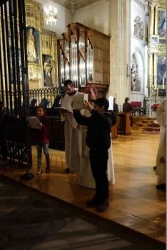 Foto 3 - 400 ni&ntilde;os claman por la paz en Soria