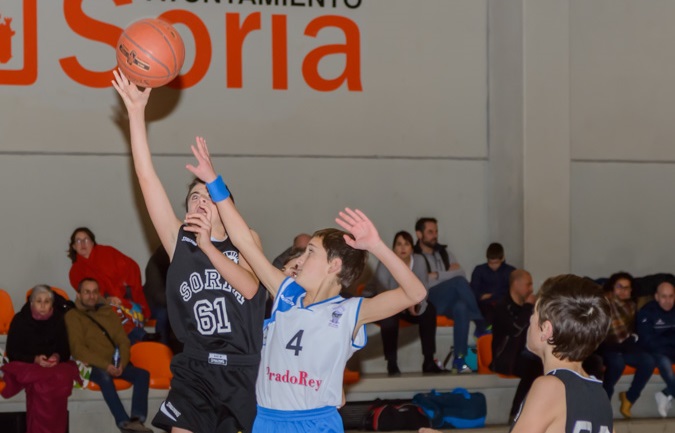 El CBS infantil sube a la tercera plaza