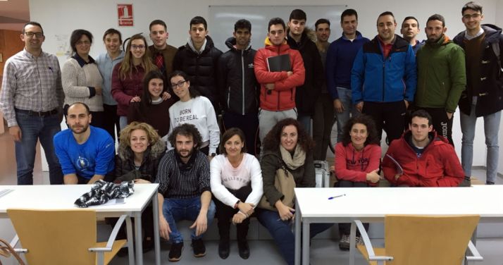 La Comunidad contará con 20 nuevos oficiales de triatlón