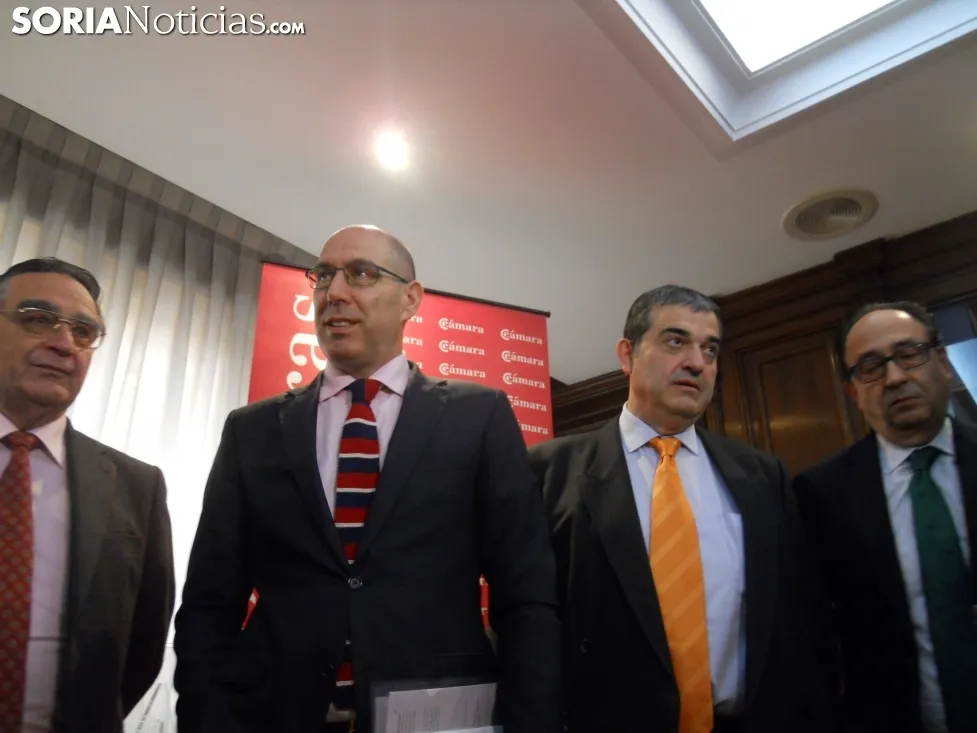 Una imagen de la jornada este jueves en la Cámara. /SN