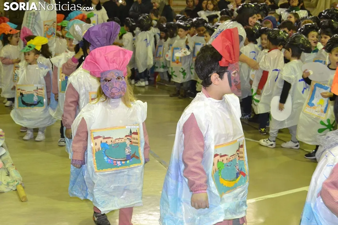Gran Comparsa de Carnaval del CEIP Las Pedrizas.
