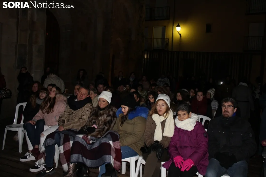 'Abre la caja de Pandora', en las Ruinas de San Nicolás. Bernat Díez. 