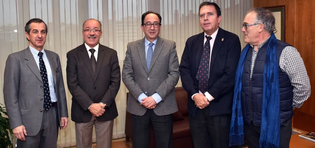 Foto 2 - Panam&aacute; se interesa por el sistema educativo impartido en Soria